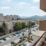 Urban Retreat Apartment Carpatilor